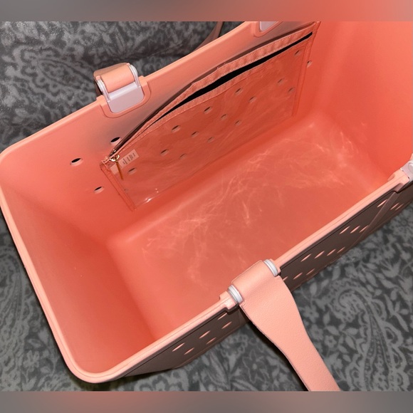 Simply Southern Tote - Picture 5 of 9